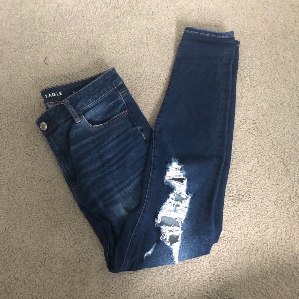 Ripped Aeo jeans